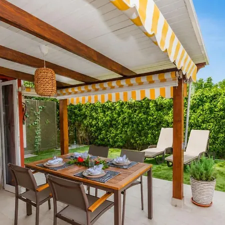Guestready - Tunos Bbq Garden *
